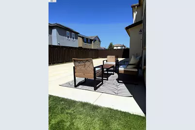 18005 Reunion Ct, Lathrop, CA 95330 - Photo 18