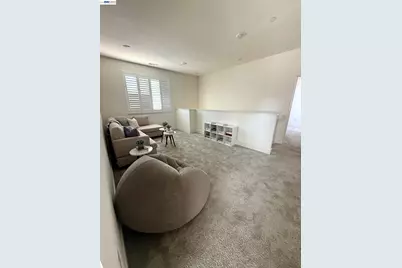 18005 Reunion Ct, Lathrop, CA 95330 - Photo 10