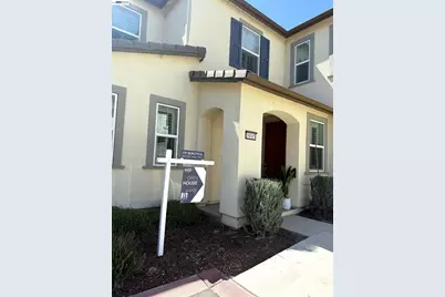 18005 Reunion Ct, Lathrop, CA 95330 - Photo 2