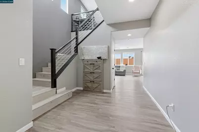 300 Coolcrest Dr, Oakley, CA 94561 - Photo 2