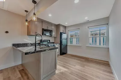 2804 Adeline St, Oakland, CA 94608 - Photo 12