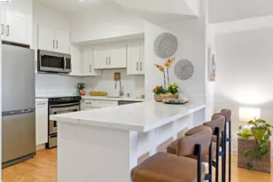 6363 Christie Ave, Emeryville, CA 94608 - Photo 14