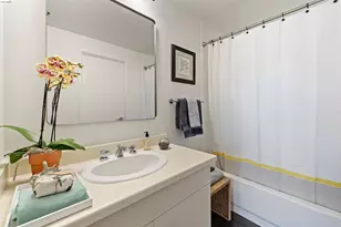 6363 Christie Ave, Emeryville, CA 94608 - Photo 44