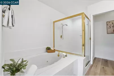 5209 Arden Way, Carmichael, CA 95608 - Photo 32