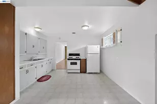 14562 Juniper St, San Leandro, CA 94579 - Photo 8