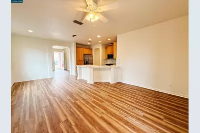 413 Arlingdale Cir, Rio Linda, CA 95673 - Photo 4