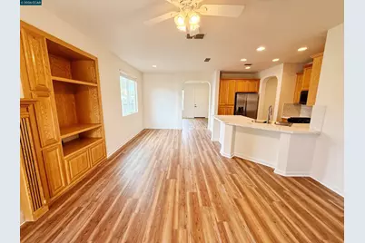 413 Arlingdale Cir, Rio Linda, CA 95673 - Photo 8