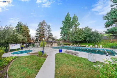 2538 Yerba Hills Ct, San Jose, CA 95121 - Photo 18