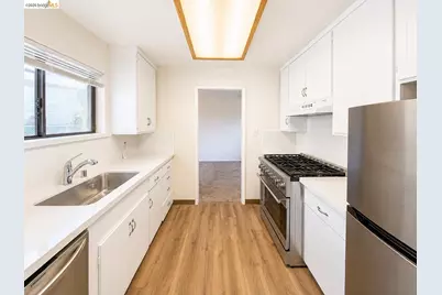 1313 Curtis St, Berkeley, CA 94702 - Photo 10