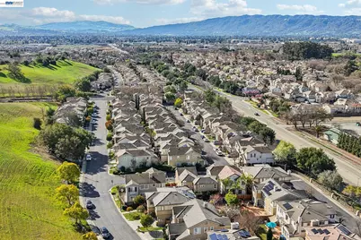 5919 Topsfield Cir, Dublin, CA 94568 - Photo 34