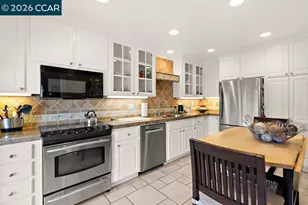 3064 Rossmoor Pkwy, Walnut Creek, CA 94595 - Photo 18