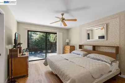 1112 San Antonio Ave, Alameda, CA 94501 - Photo 10