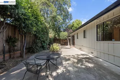 1112 San Antonio Ave, Alameda, CA 94501 - Photo 12