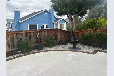 7 Cliff Walk, Vallejo, CA 94591 - Photo 24