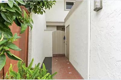 10439 Mary Ave, Cupertino, CA 95014 - Photo 4