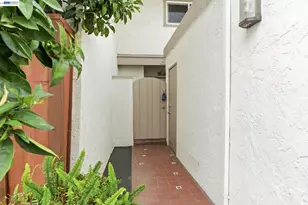 10439 Mary Ave, Cupertino, CA 95014 - Photo 4