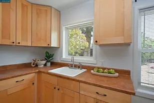 2831 Bonifacio St, Concord, CA 94519 - Photo 18