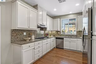 5216 Fioli Loop, San Ramon, CA 94582 - Photo 10