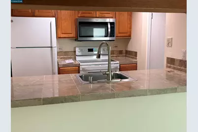 5451 Roundtree Pl #F, Concord, CA 94521 - Photo 8
