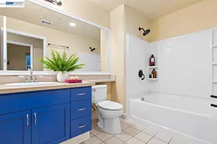 1121 40th St, Emeryville, CA 94608 - Photo 6