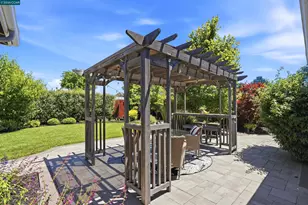 3218 Reva Dr, Concord, CA 94519 - Photo 6