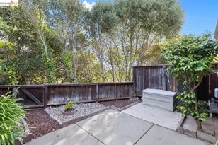 1223 Marionola Way, Pinole, CA 94564 - Photo 32