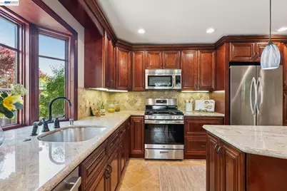 1501 8th St, Alameda, CA 94501 - Photo 32