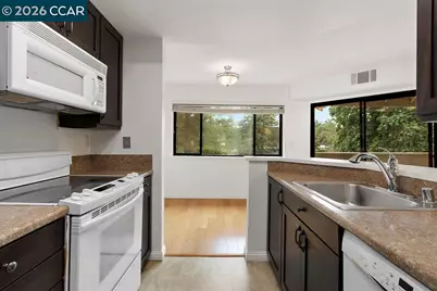 2535 Lucy Lane #B, Walnut Creek, CA 94595 - Photo 12