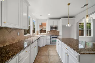 423 Toscana Way, Hayward, CA 94545 - Photo 14