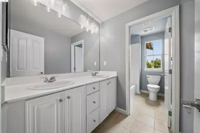 423 Toscana Way, Hayward, CA 94545 - Photo 30