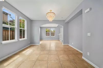 423 Toscana Way, Hayward, CA 94545 - Photo 8