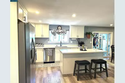 54 Kay Dr, Vallejo, CA 94590 - Photo 8