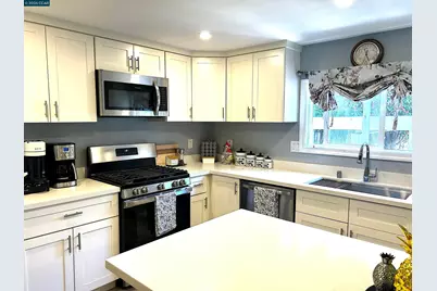 54 Kay Dr, Vallejo, CA 94590 - Photo 6
