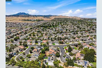 5217 Turf Court, Antioch, CA 94531 - Photo 40