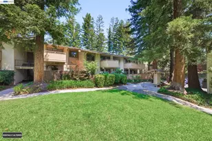 20720 4th St, Saratoga, CA 95070 - Photo 32