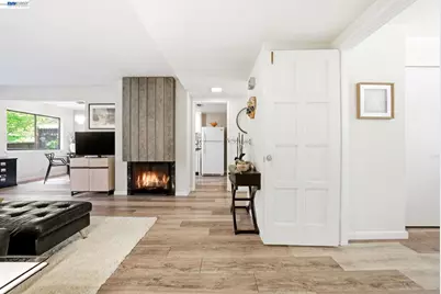 20720 4th St #3, Saratoga, CA 95070 - Photo 2