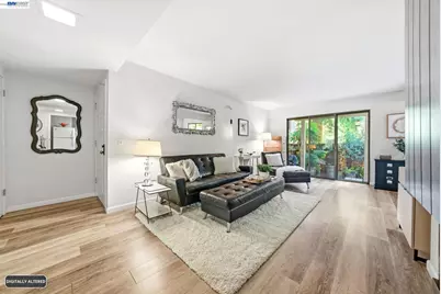 20720 4th St #3, Saratoga, CA 95070 - Photo 8