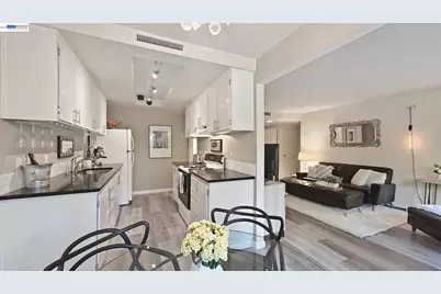20720 4th St #3, Saratoga, CA 95070 - Photo 10