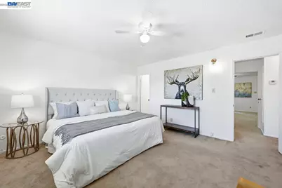 3033 Los Prados Street #230, San Mateo, CA 94403 - Photo 20