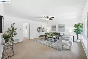 3033 Los Prados St, San Mateo, CA 94403 - Photo 2