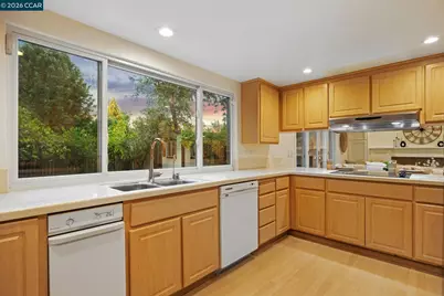 410 Dunblane Dr, Walnut Creek, CA 94598 - Photo 26