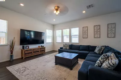 58 Redberry Loop, Brentwood, CA 94513 - Photo 8