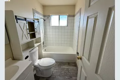 410 34th St, Richmond, CA 94804 - Photo 14
