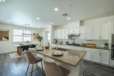 18628 Delta Ct, Lathrop, CA 95330 - Photo 4