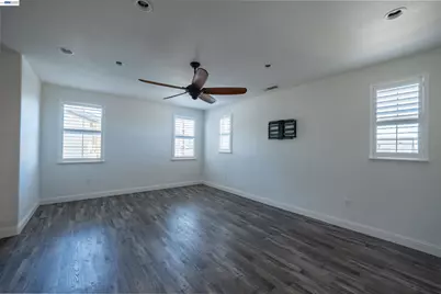 18628 Delta Ct, Lathrop, CA 95330 - Photo 34