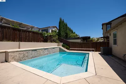 18628 Delta Ct, Lathrop, CA 95330 - Photo 10