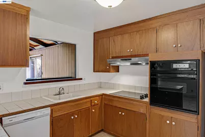 40152 Margery Ct, Fremont, CA 94538 - Photo 12