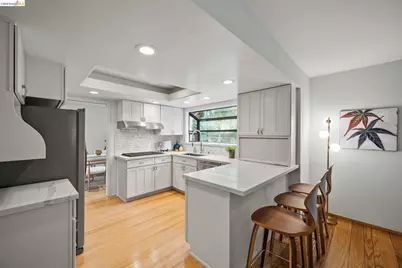206 Sheila Ct, Moraga, CA 94556 - Photo 10