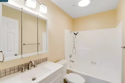 3173 Wayside Plaza #301, Walnut Creek, CA 94597 - Photo 32