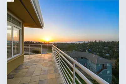 6070 Mazuela Dr, Oakland, CA 94611 - Photo 44